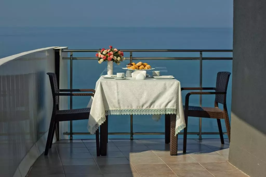 Sky Inn Hotel Batumi-3